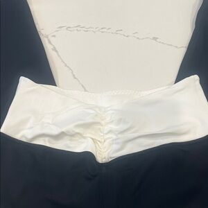 NEW Black and White legging